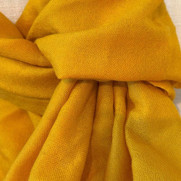 AS-IS wool cashmere COVERI Collection NWT NEW scarf YELLOW fringe styled ITALY - Picture 6 of 9